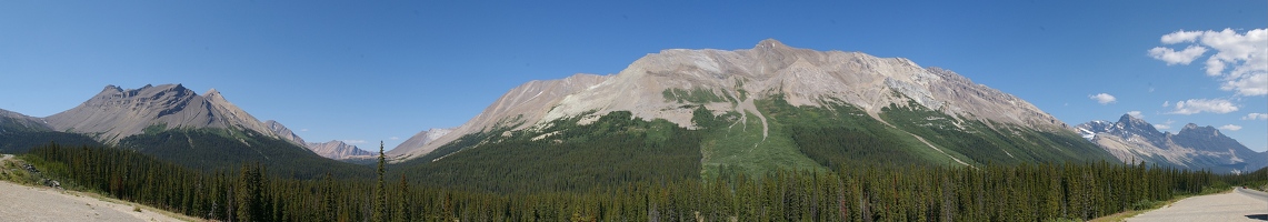 Panoramic view from Icefields Parkway
